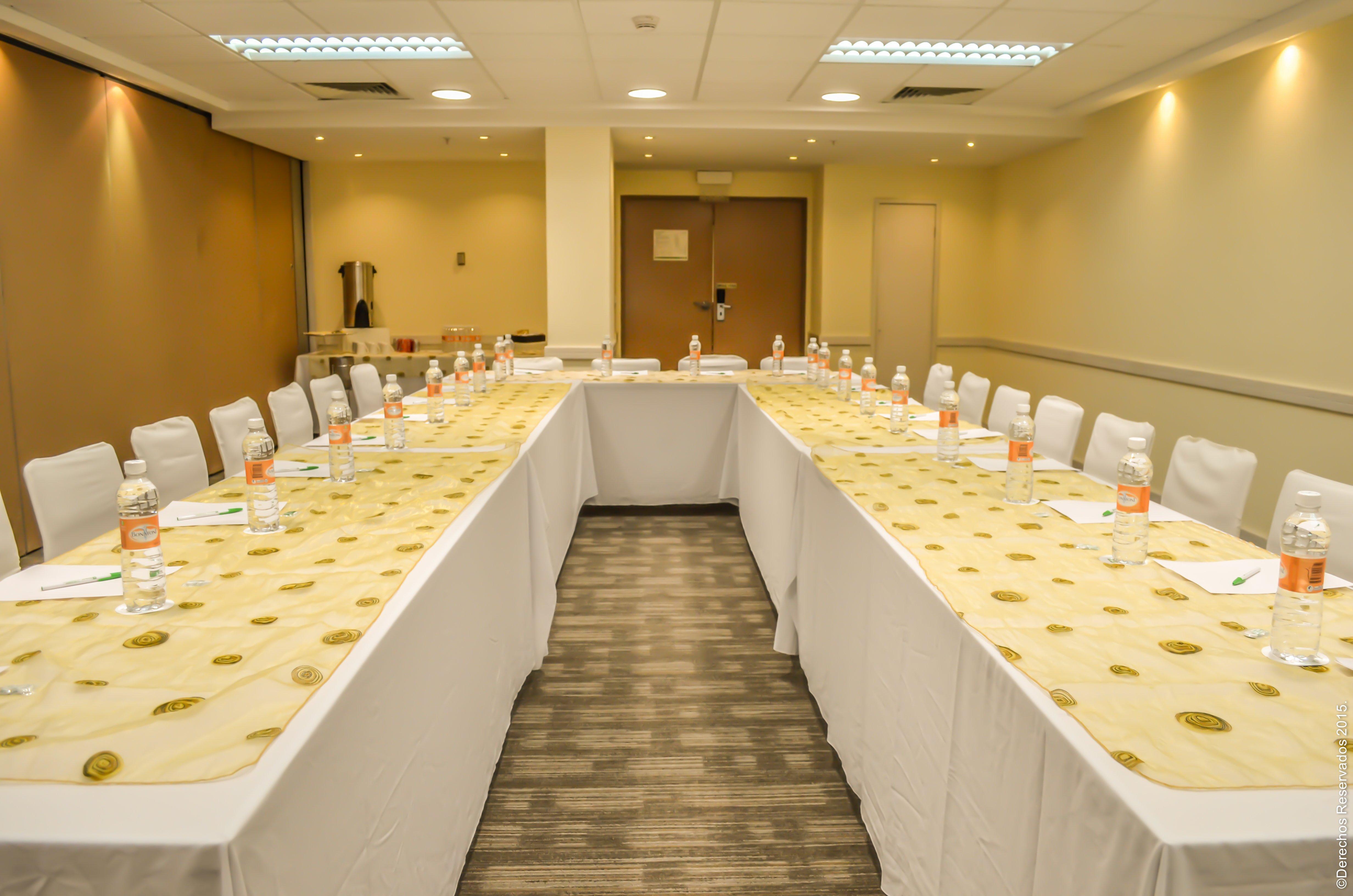 Holiday Inn Leon-Convention Center By Ihg Eksteriør billede